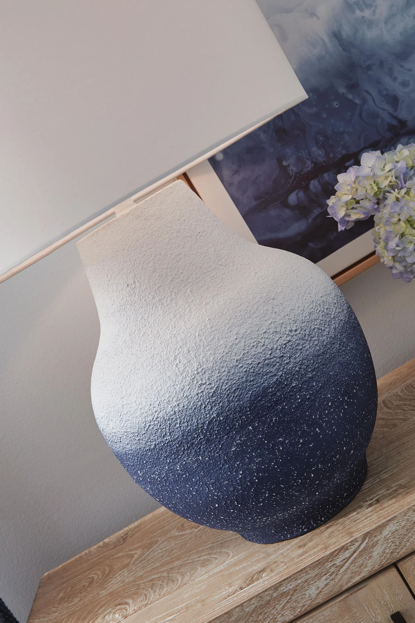 Dashland - Metal Table Lamp - White / Navy - Image 3