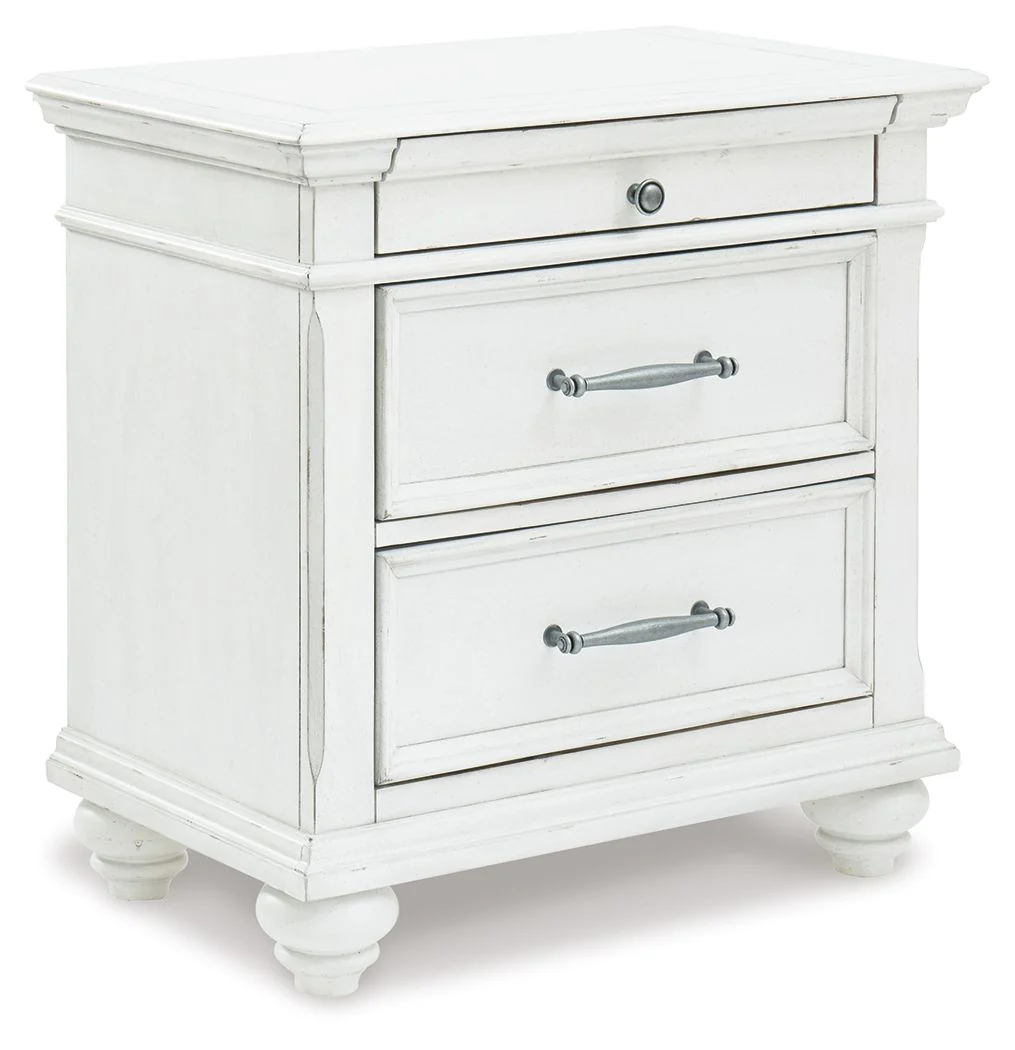 Kanwyn – Three Drawer Night Stand – Whitewash