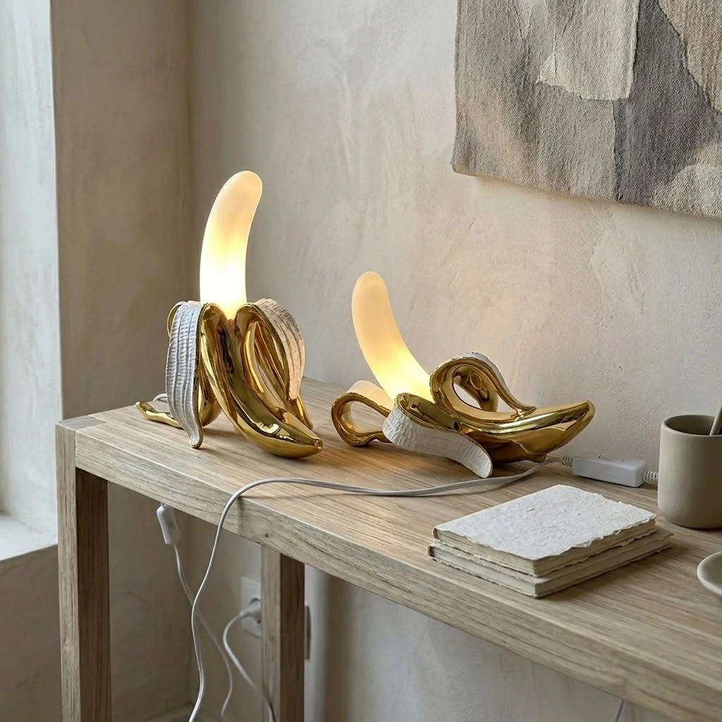 Glow Peel Banana Night Lamp - Image 3