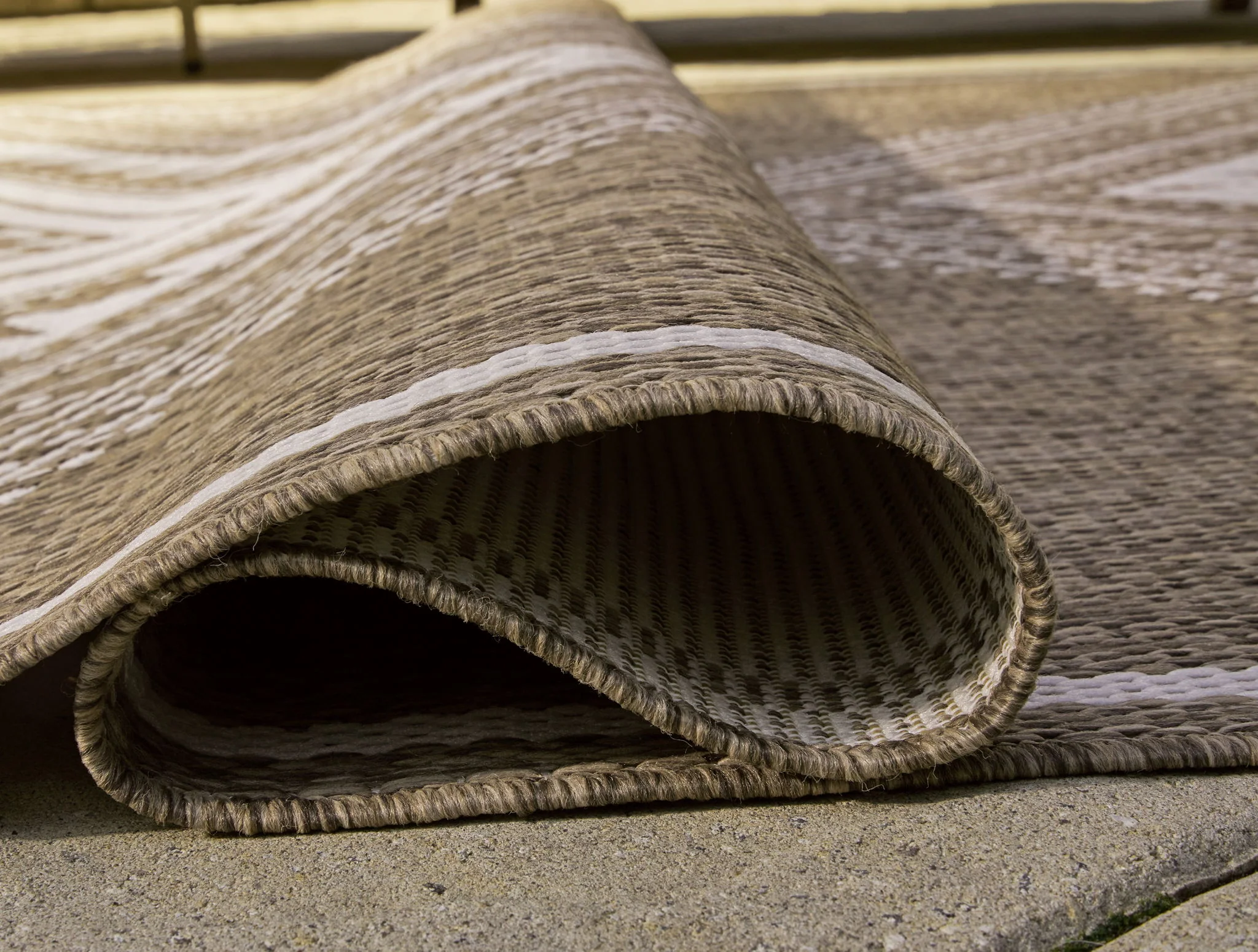 Dunsler - Rug - Image 3