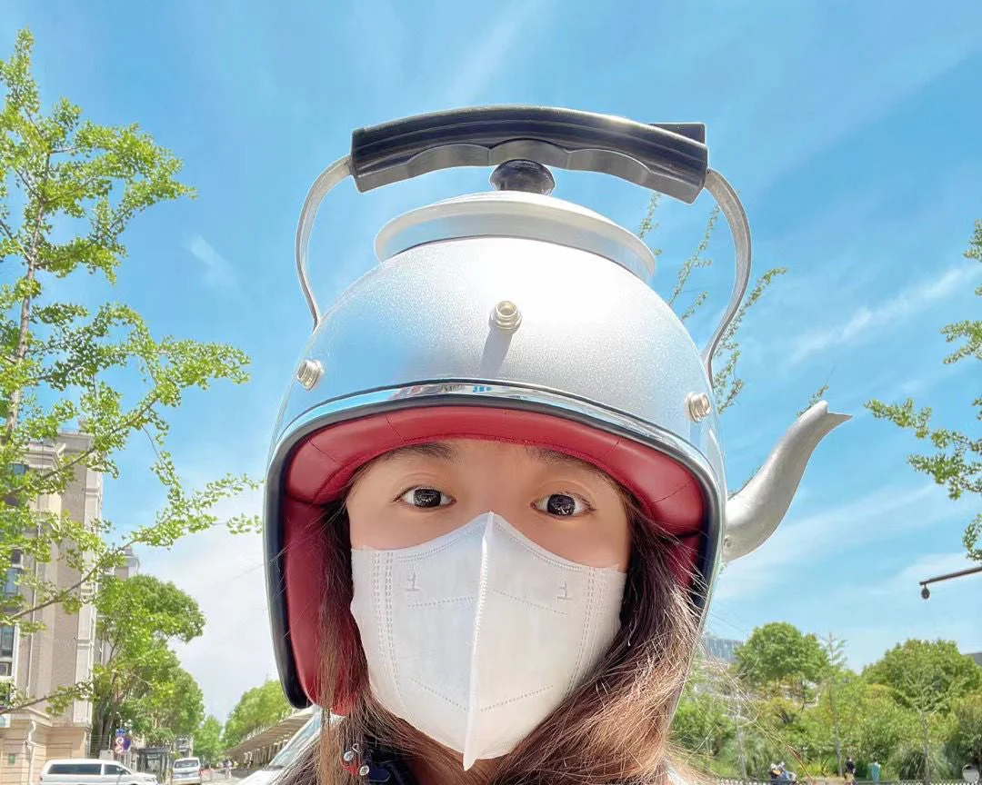 Fun Roadster Creative Unique Design Motorcycle Helmet - Image 2