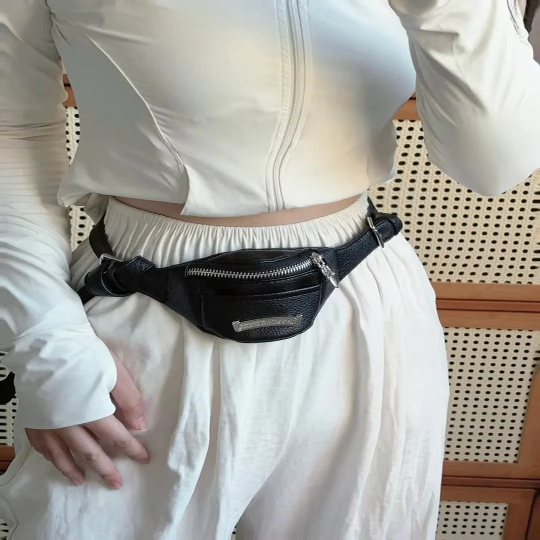Mini Korean Style Wrist Bag - Image 3