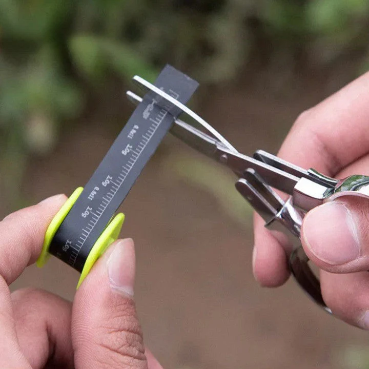 Mini Snip Stainless Scissors Keychain - Image 1