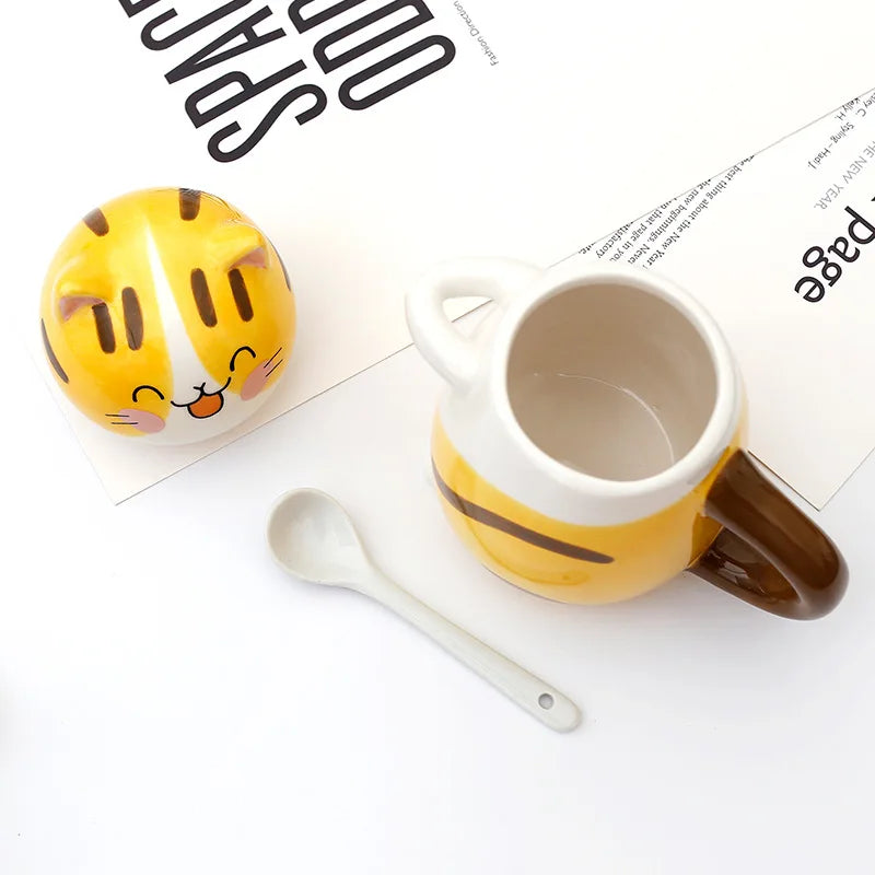 Lucky Cat Ceramic Coffee Mug with Spoon - Image 3