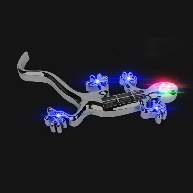 Party Gecko Solar-Powered Car Lamp - Image 2