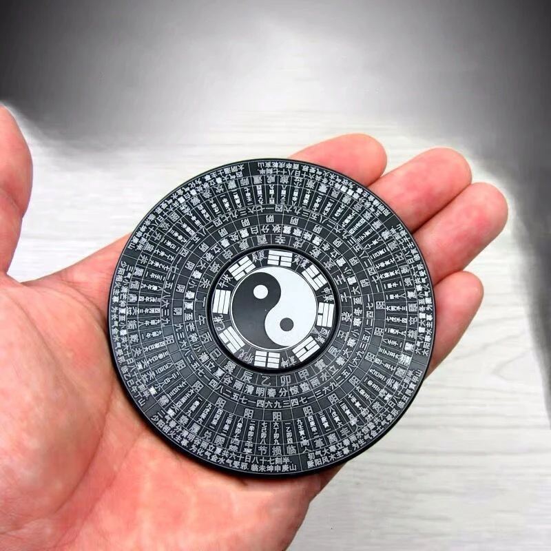 Creative Metal Ying Yang Fidget Spinner - Image 1