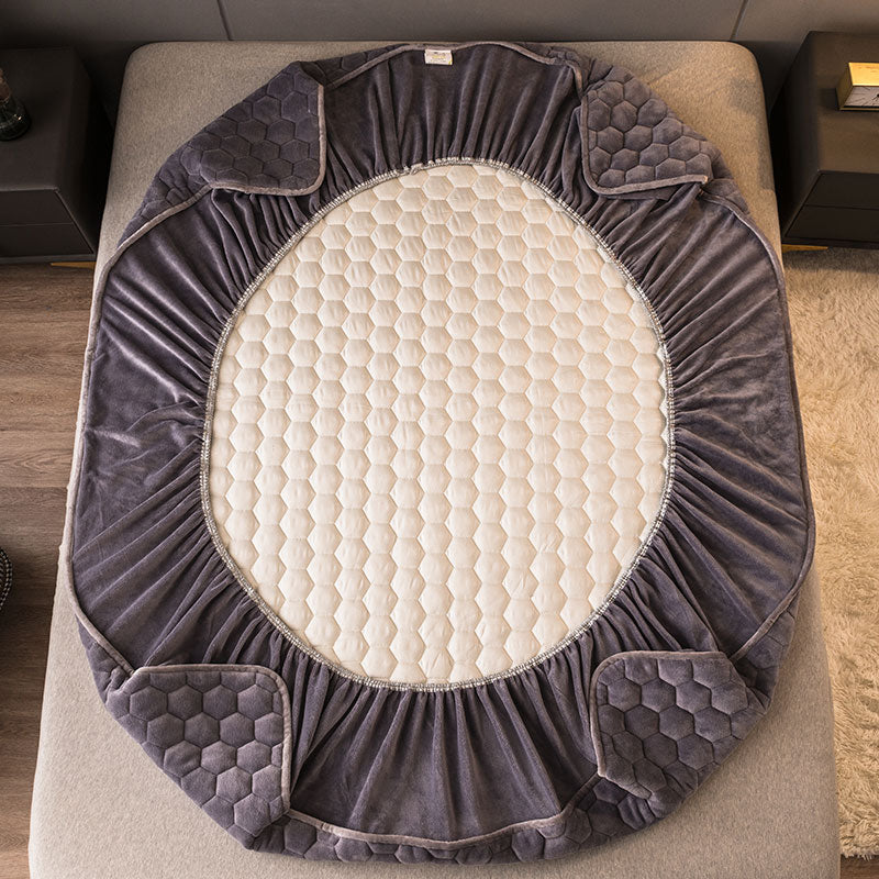 Elegant Velvet Thick Mattress Cover - Image 3