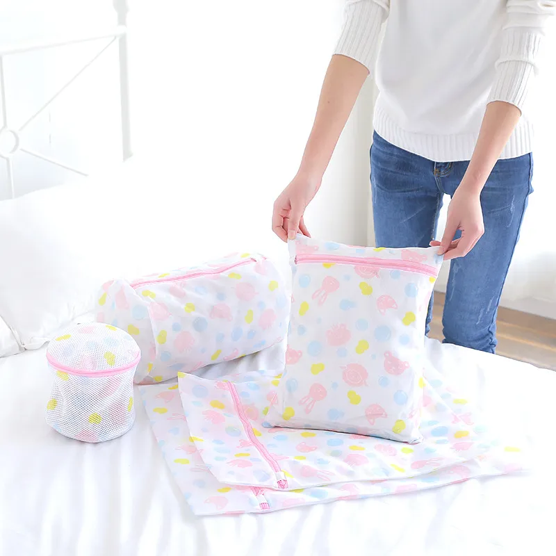 Zippered Mesh Laundry Foldable Wash Bags - Image 2