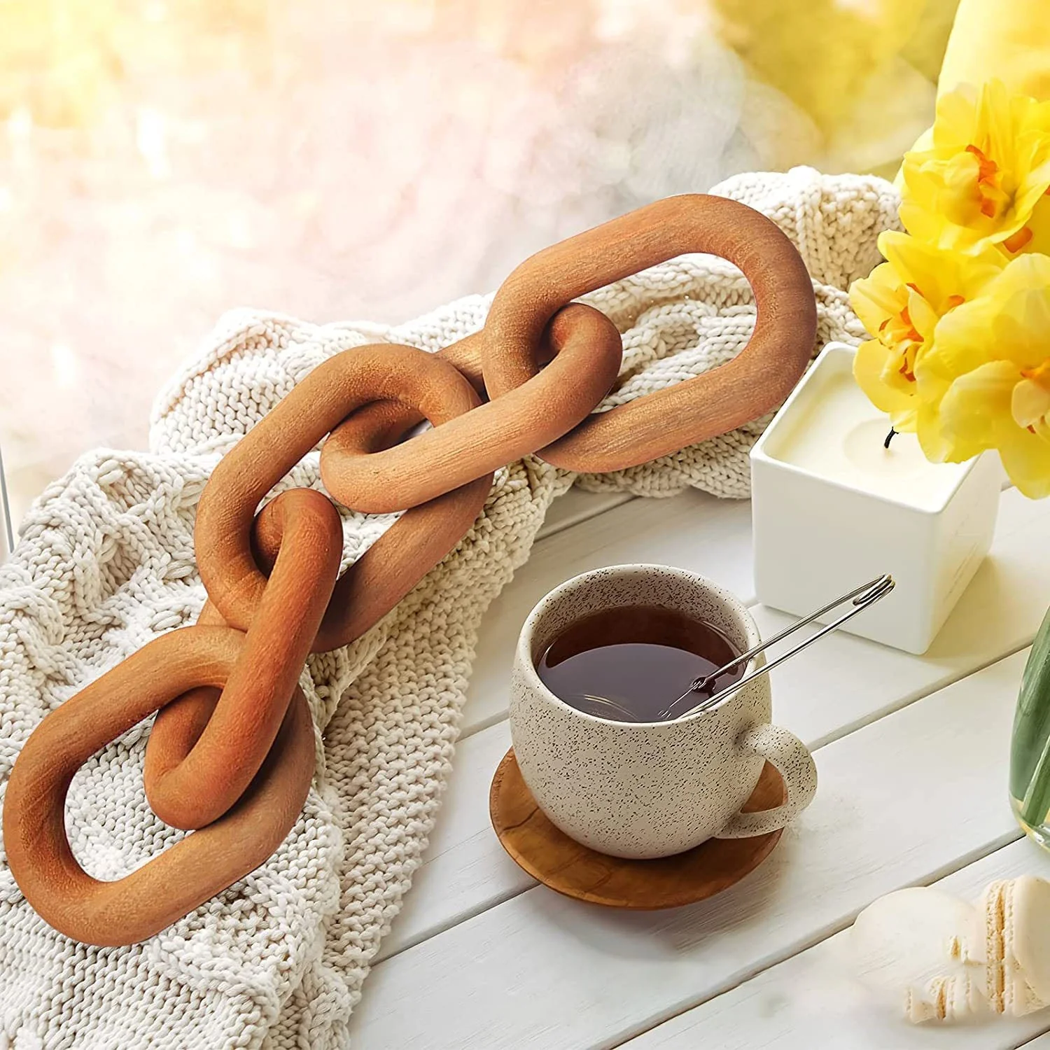 Modern Wooden Chain Link Decor - Image 1