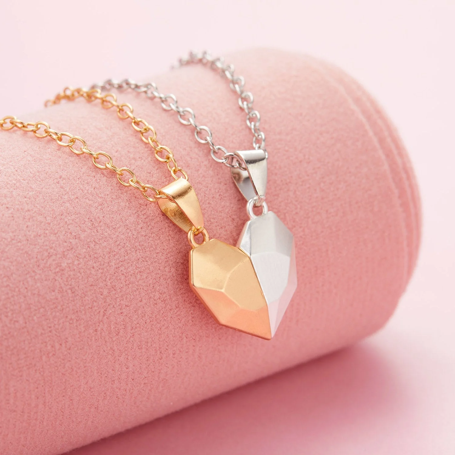 Magnetic Abstract Heart Couple's Necklace - Image 2
