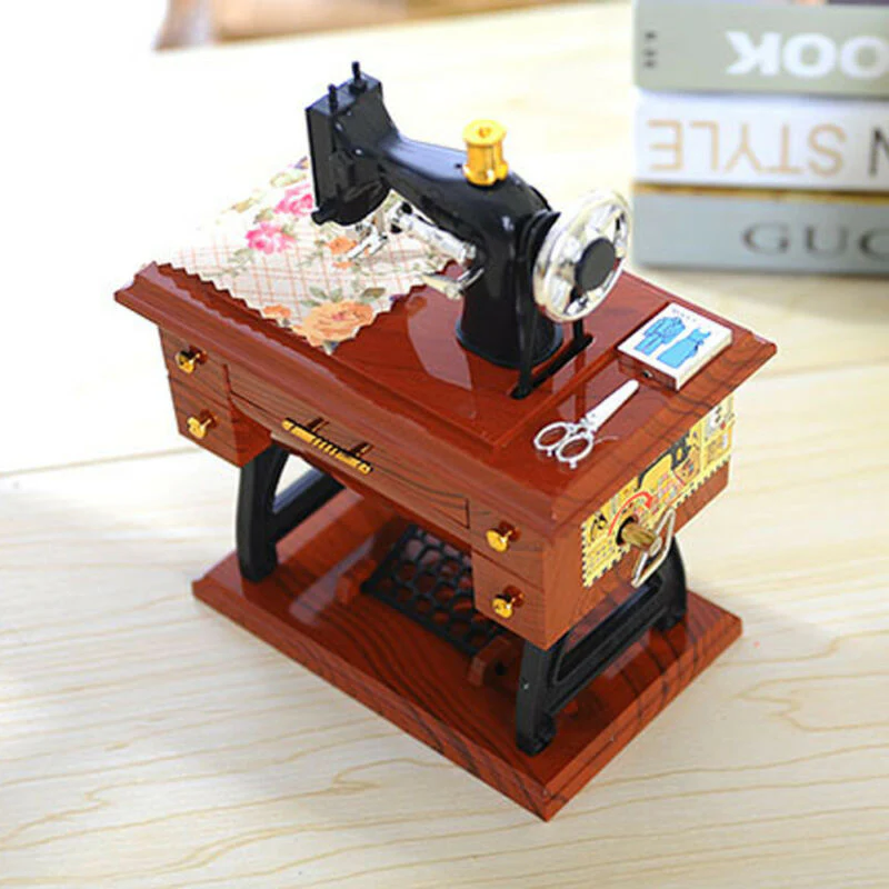 Mini Craft Retro Sewing Machine Decor - Image 1