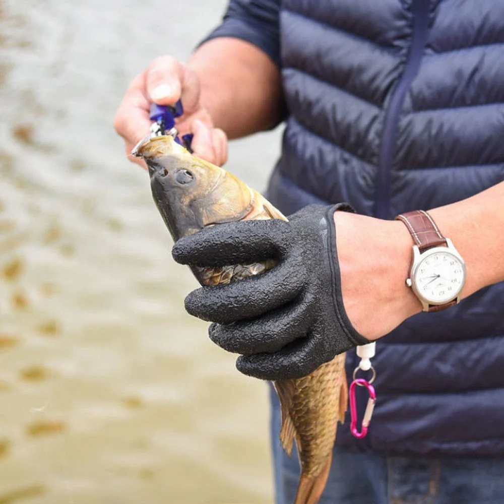Slip Proof Protective Camping Gloves - Image 3