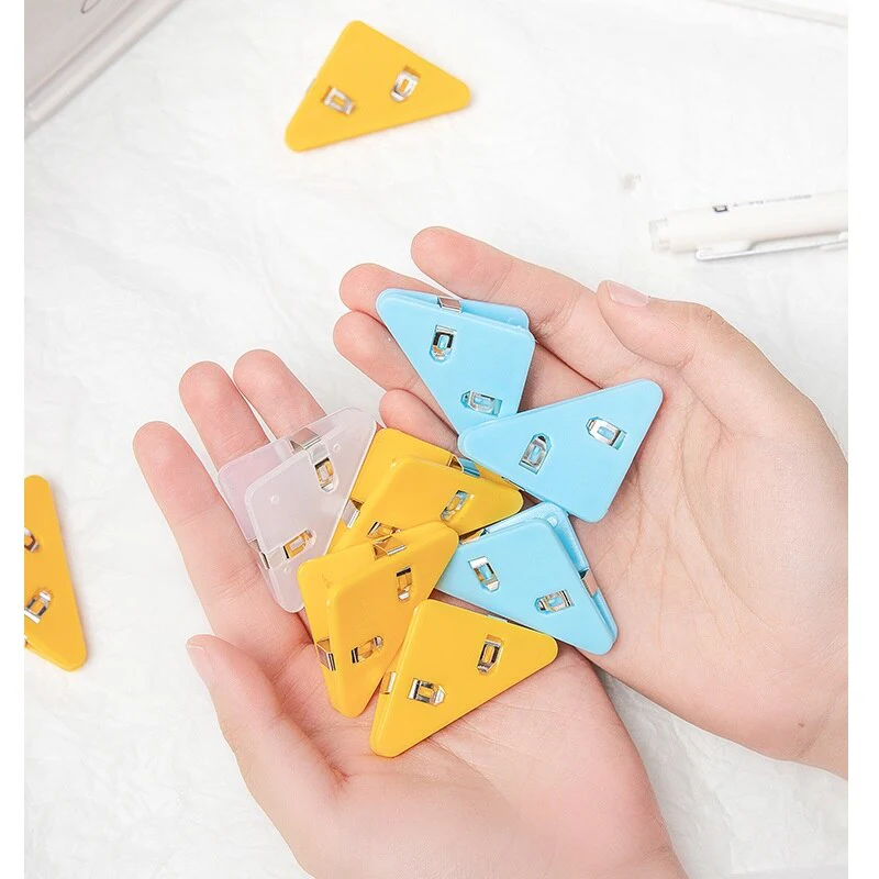 Easy Mark Colorful Triangle Book Corner Clip - Image 2