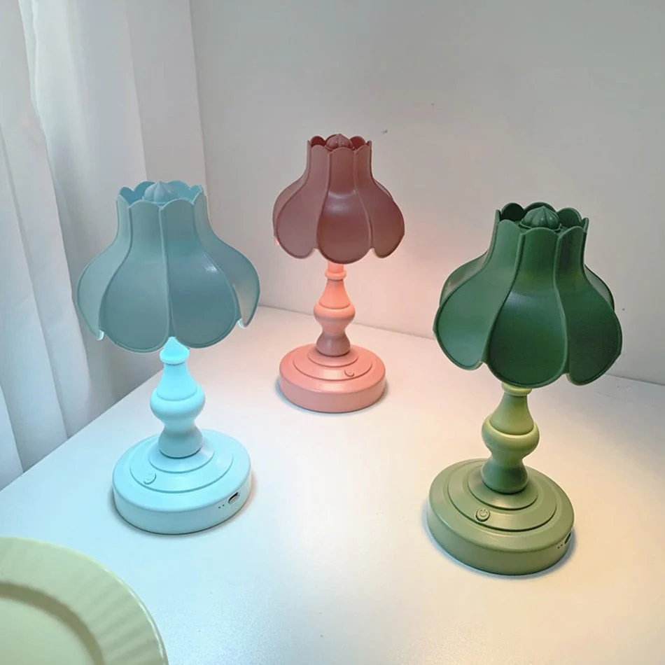 Retro Lotus Desktop Lamp - Image 1