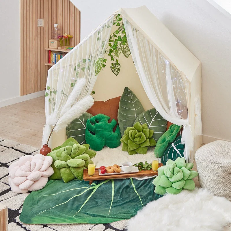Super Soft Giant Leaf Blanket - Image 2