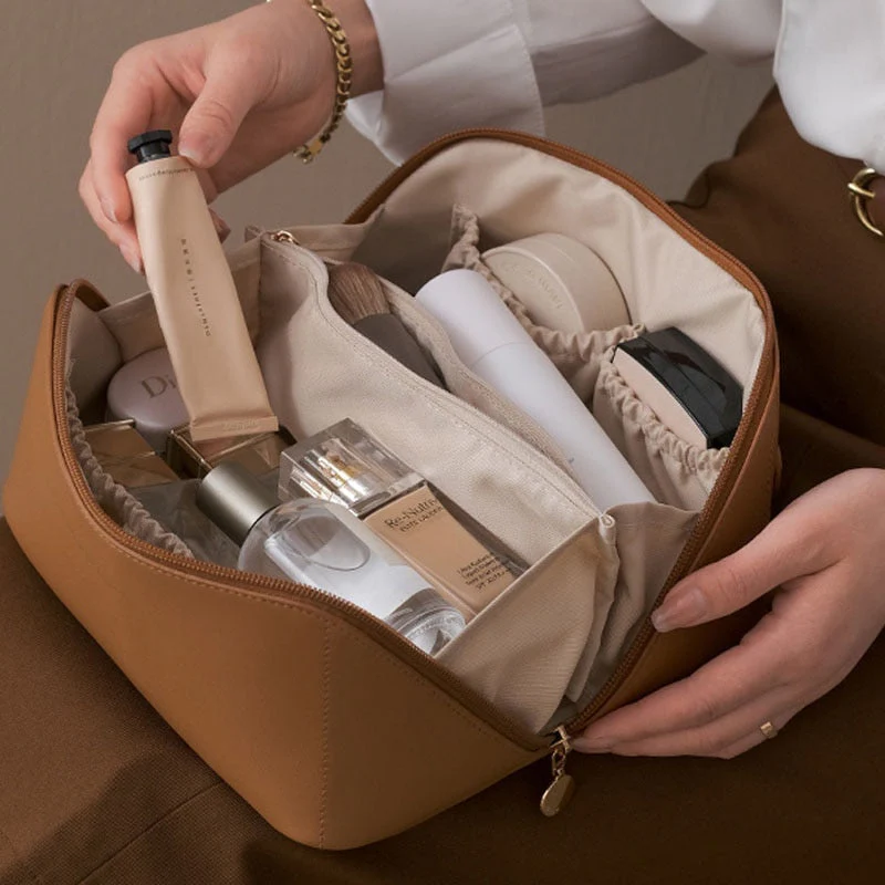 Elegant Large Capacity Travel Cosmetic Bag - Image 2