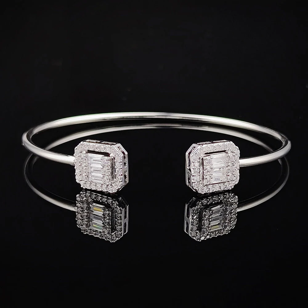 Love Designer Luxury  Butterfly Adjustable Open Bracelet - Image 3