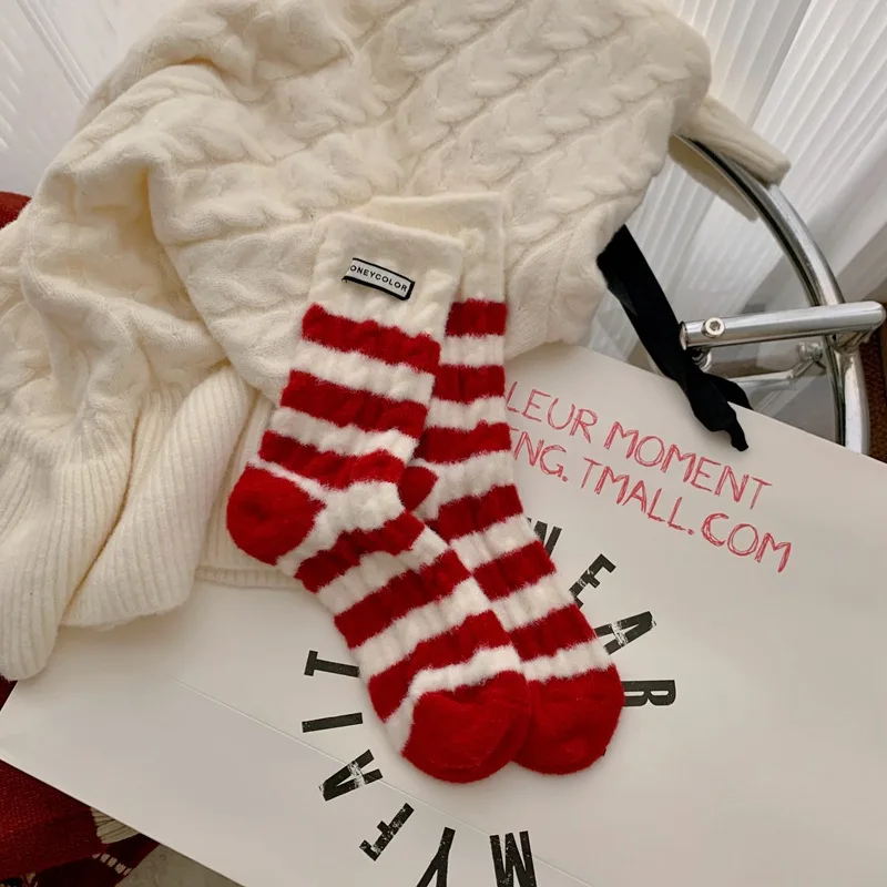 Animal Crew Plush Cozy Socks - Image 3