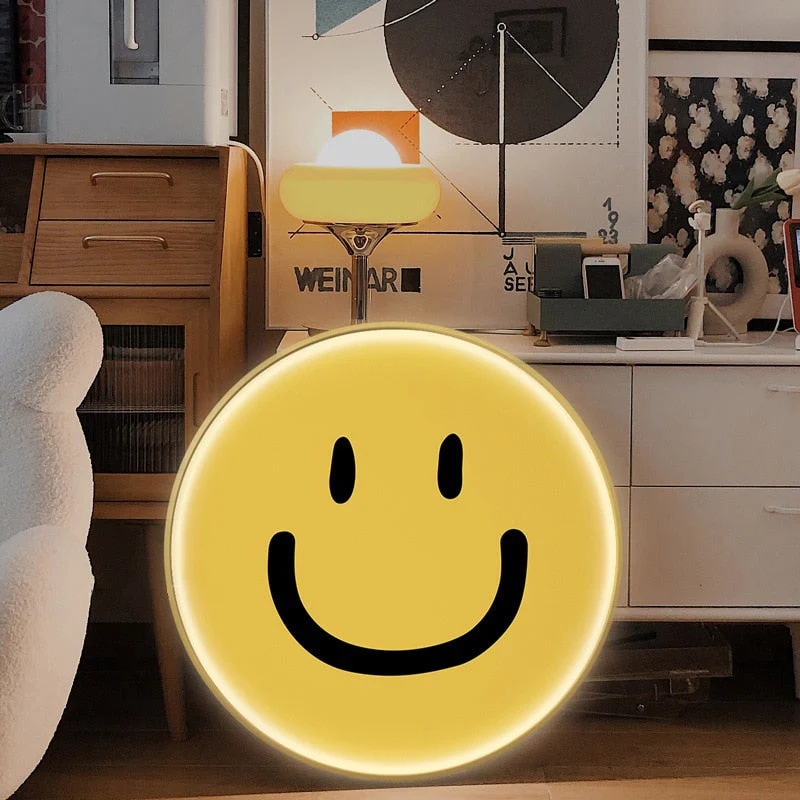 Elegant Big Smile Emoji Light - Image 2