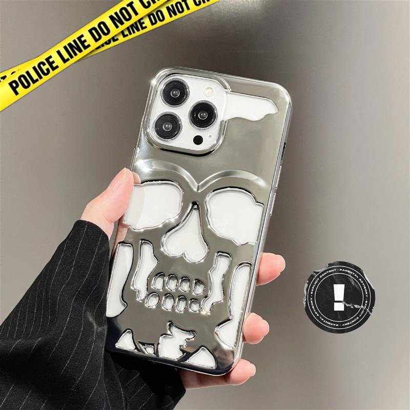 Gothic Midnight Skull Phone Case - Image 3