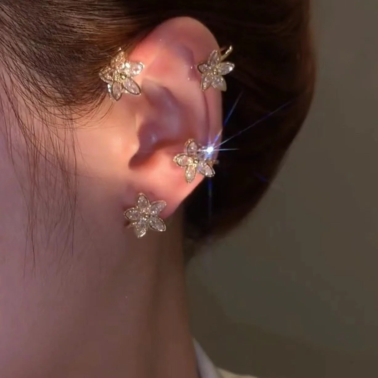 Elegant Flowers Adjustable Clip Earrings - Image 1