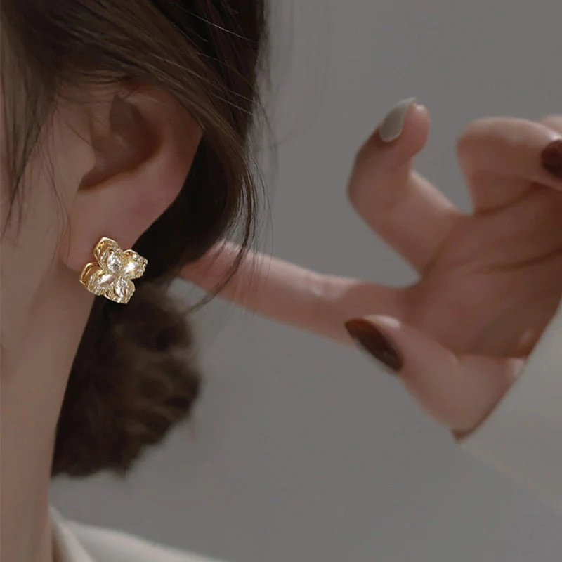 Elegant Rotatable Windmill Flower Earrings - Image 1
