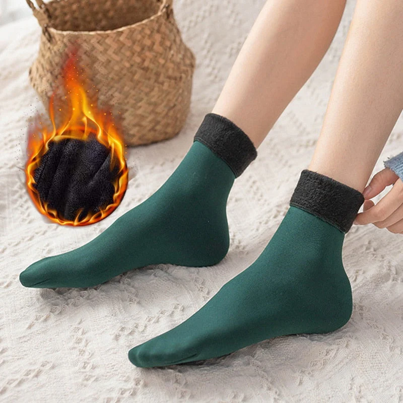 Thermal Touch Winter Warm Solid Thick Socks - Image 2