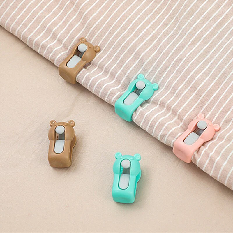 4Pcs Bear Non-slip Bed Clips - Image 1