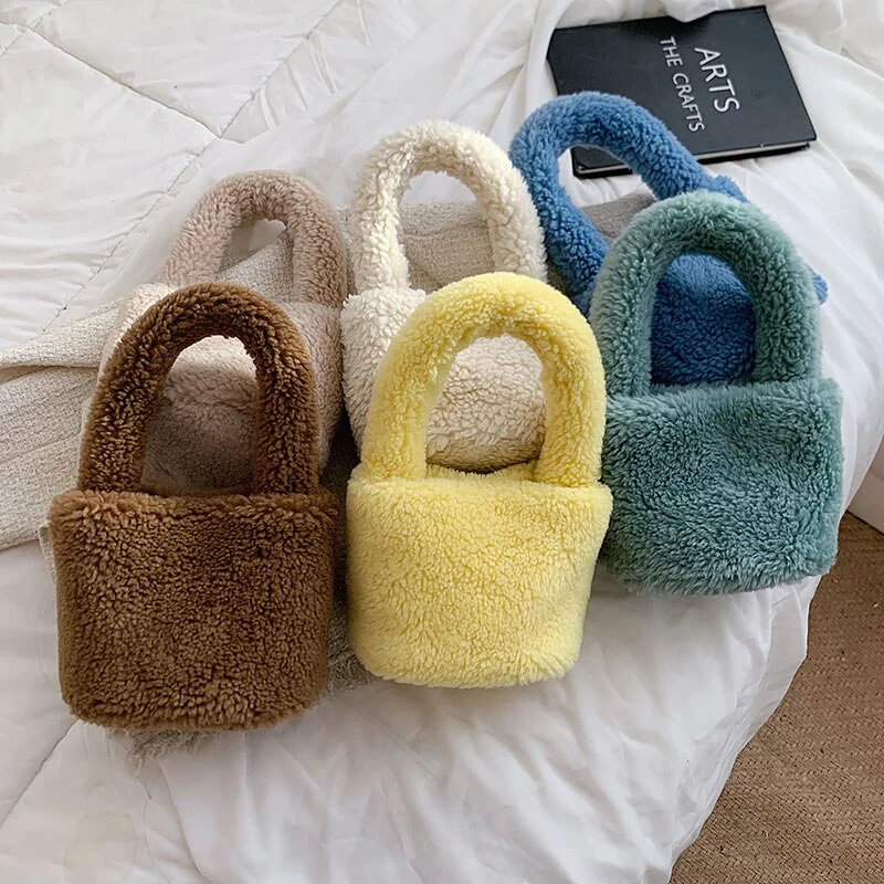 Cuddly Plush Mini Bucket Bag - Image 2