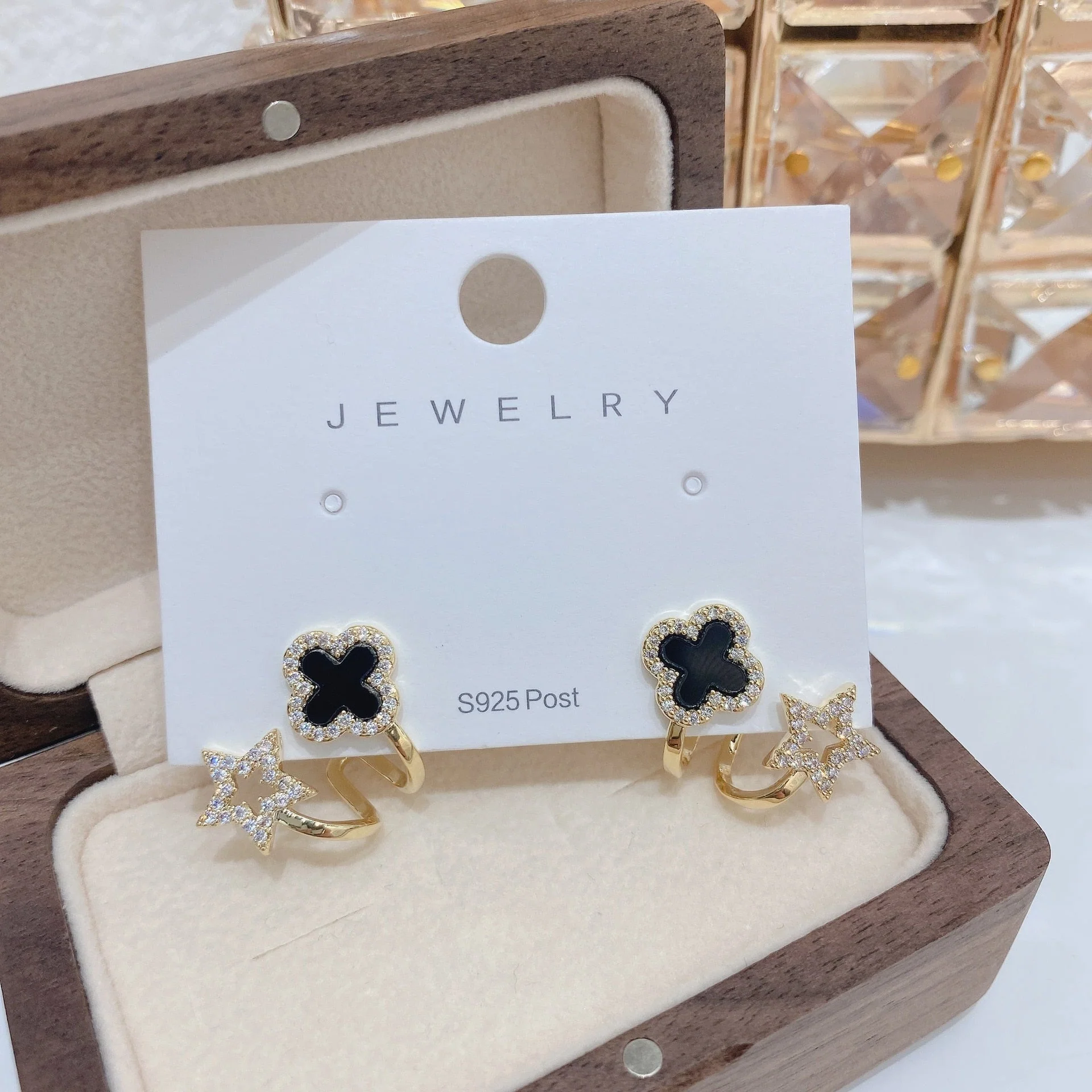 Lucky Charm Four-Leaf Clover Chic Earrings - Image 2