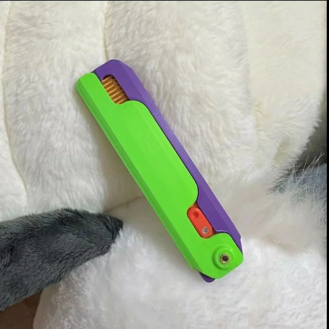 3D Printed Foldable Gravity Comb - Image 2