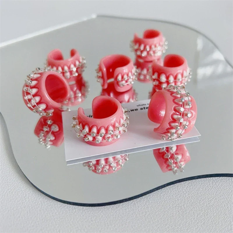 Resin Creative Love Bite Teeth-Shaped Rings - Image 3