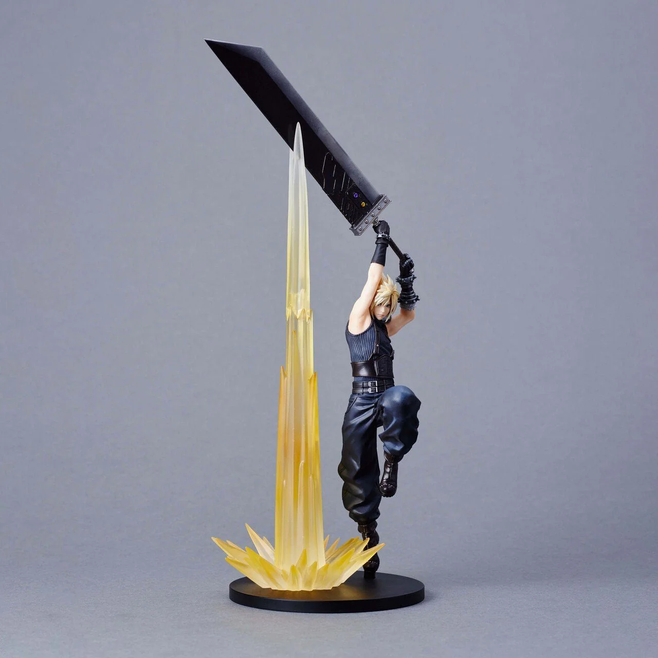 Square Enix - Final Fantasy VII Rebirth - Cloud Strife Limit Break Ascension Statuette - Image 2
