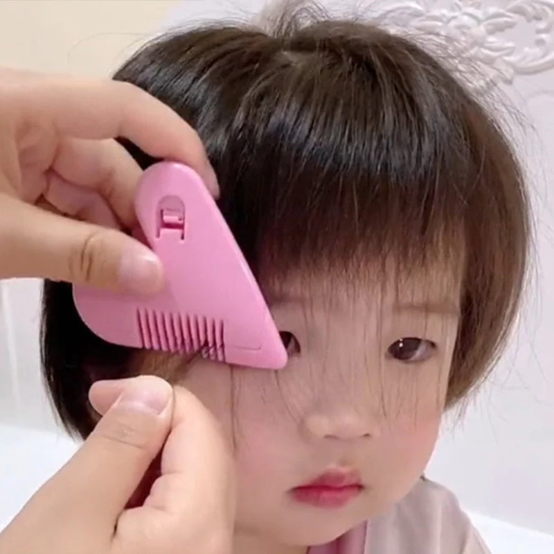 Heart Shape Hair Cutting Comb - Image 3