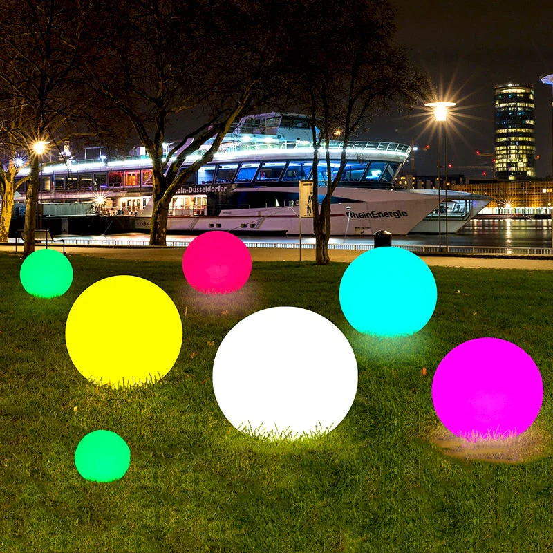 Shiny Moon Solar LED Waterproof Garden Ball Light - Image 3