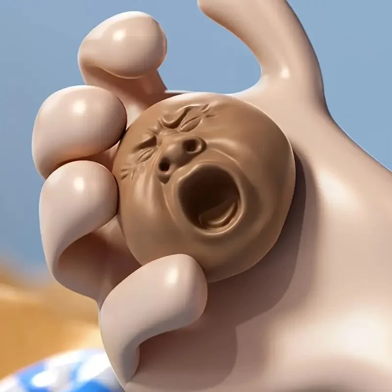 Mini Yawning Face Water Splash Toy - Image 3