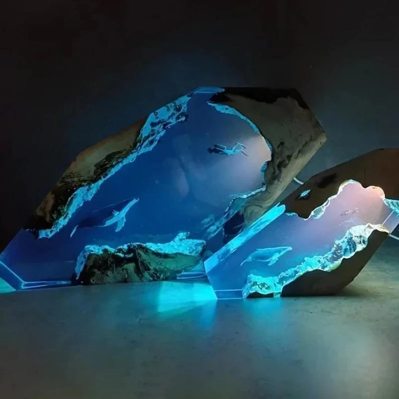 Deep Sea Adventure Resin Diver Lamp Decor - Image 1