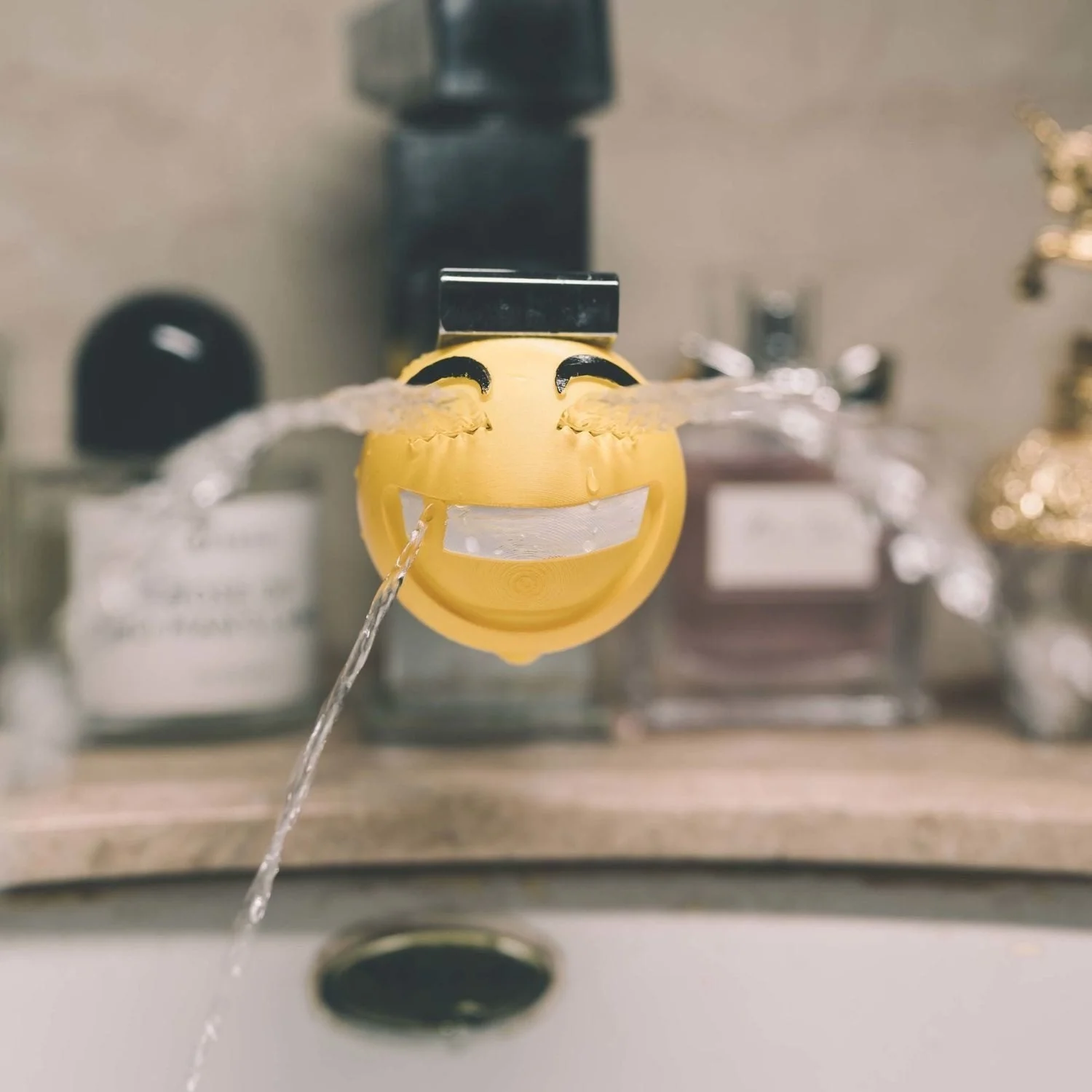 Emoji Splash Faucet Head - Image 3