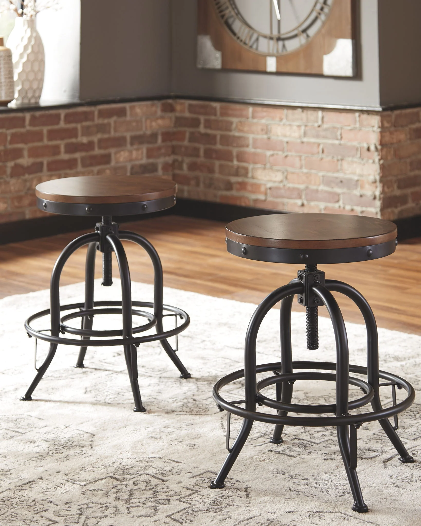 Valebeck - Swivel Barstool (Set of 2) - Image 3