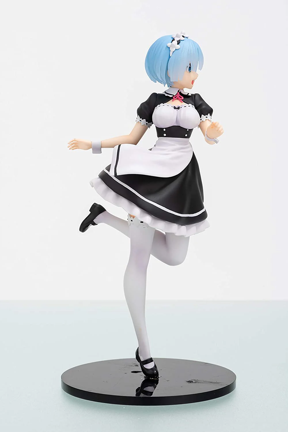 Bandai Spirits Ichibansho Rem(Rejoice That There are Lady On Each Arm) Re:Zero-Starting Life in Another World Figure - Image 3