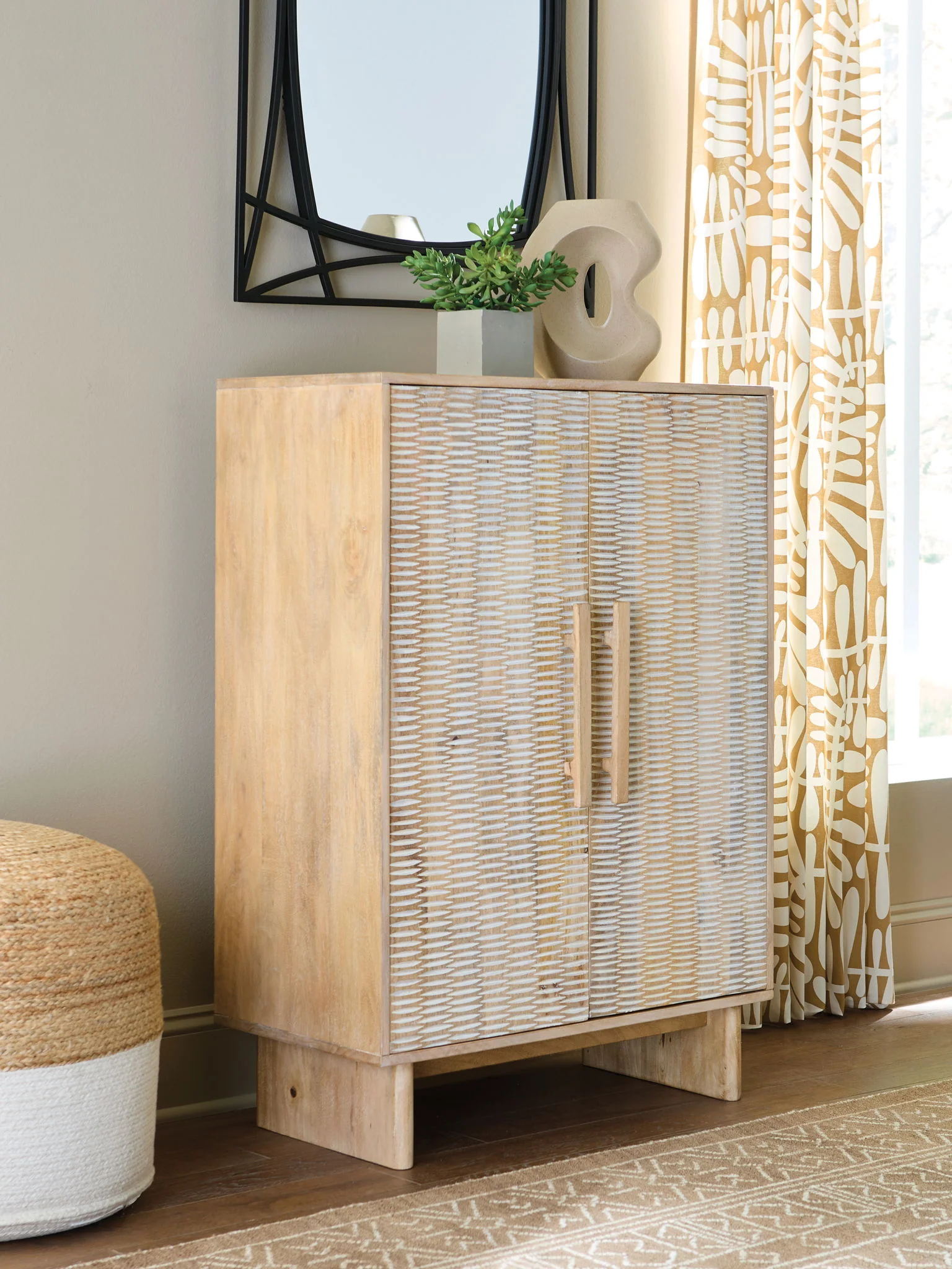 Dallinbury - Accent Cabinet - Natural / White Wash - Image 3