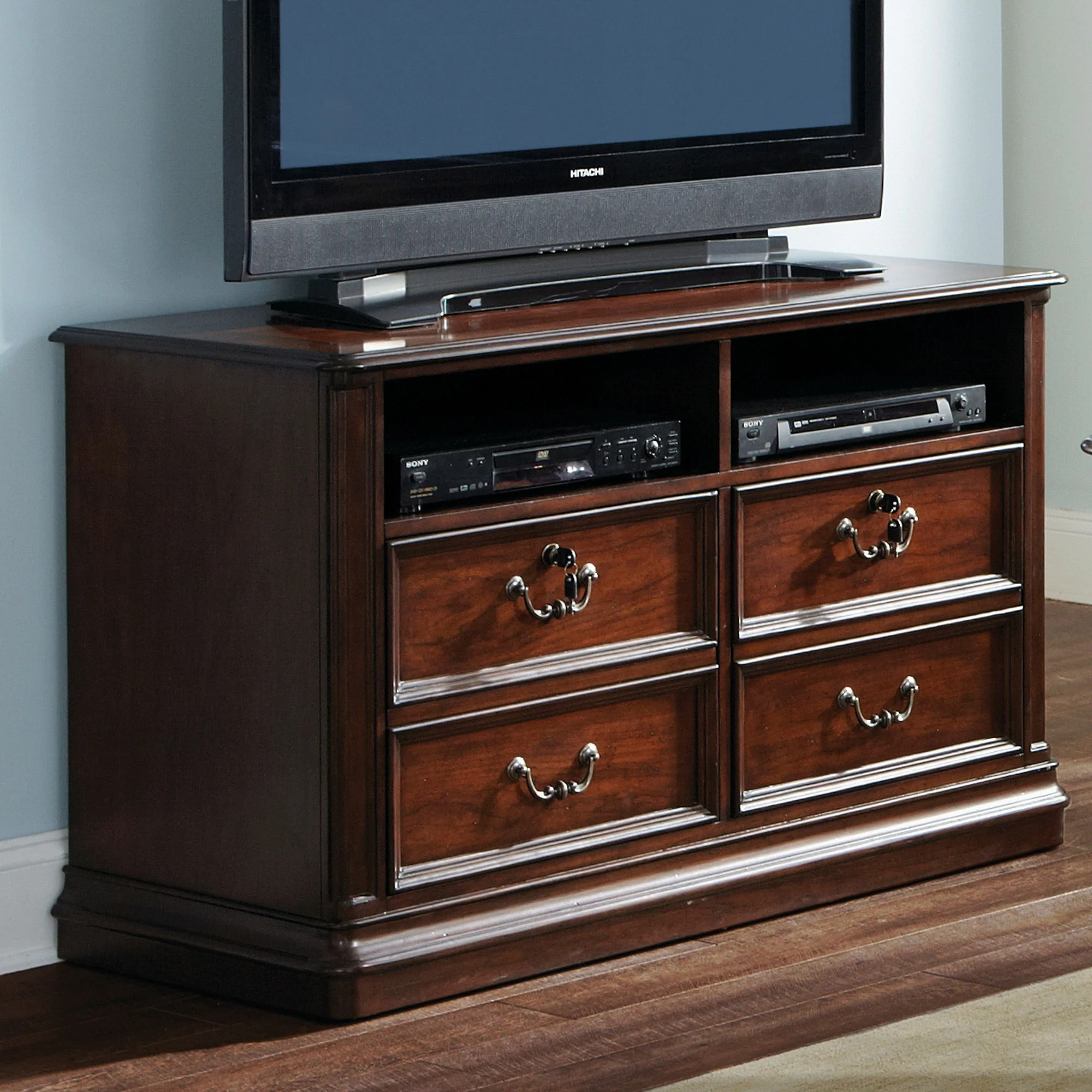 Brayton Manor – Jr Executive Media Lateral File – Cognac