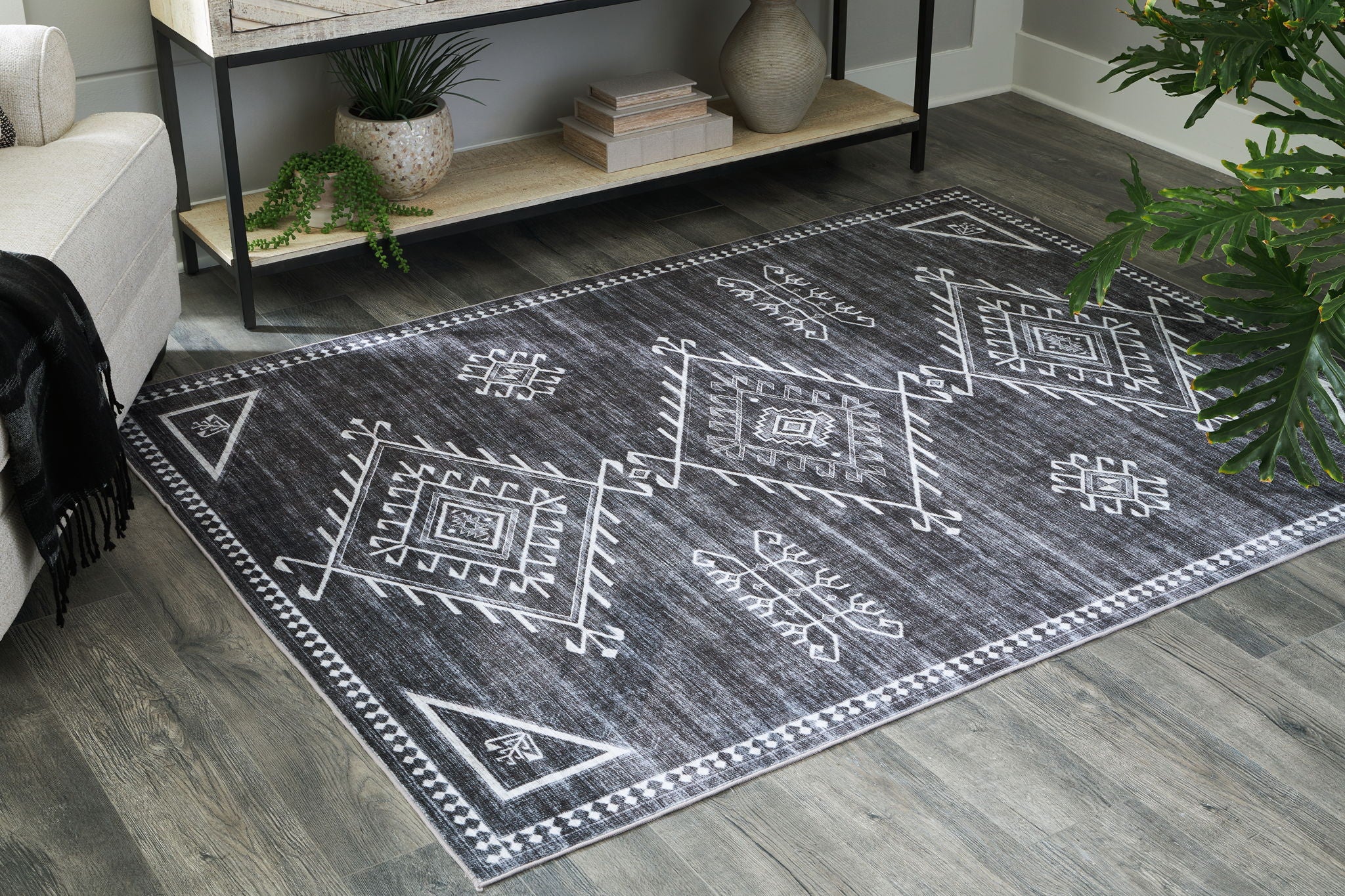 Arloman - Area Rug - Image 3