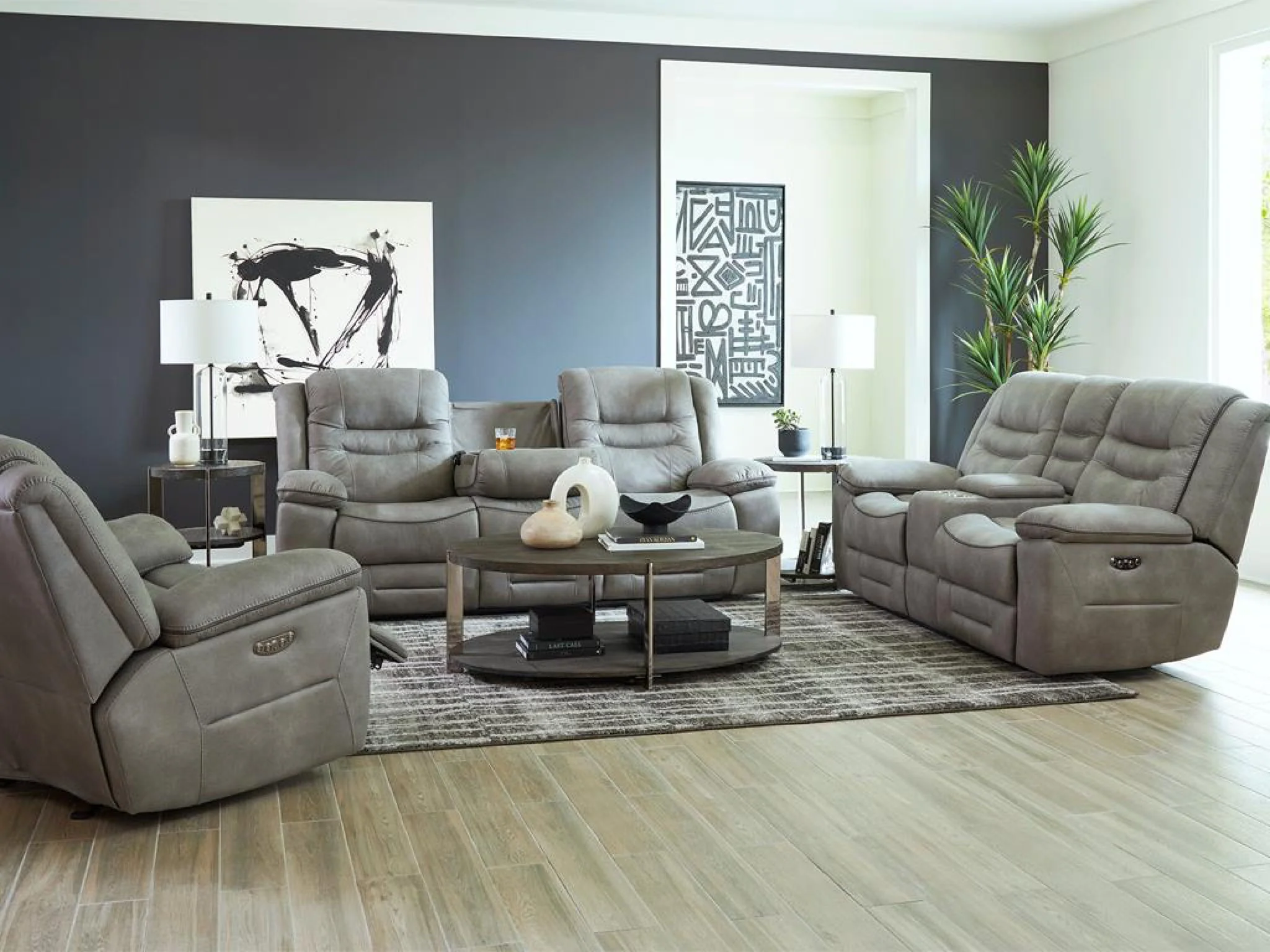Behold Harley – Power Motion Console Loveseat – Gray