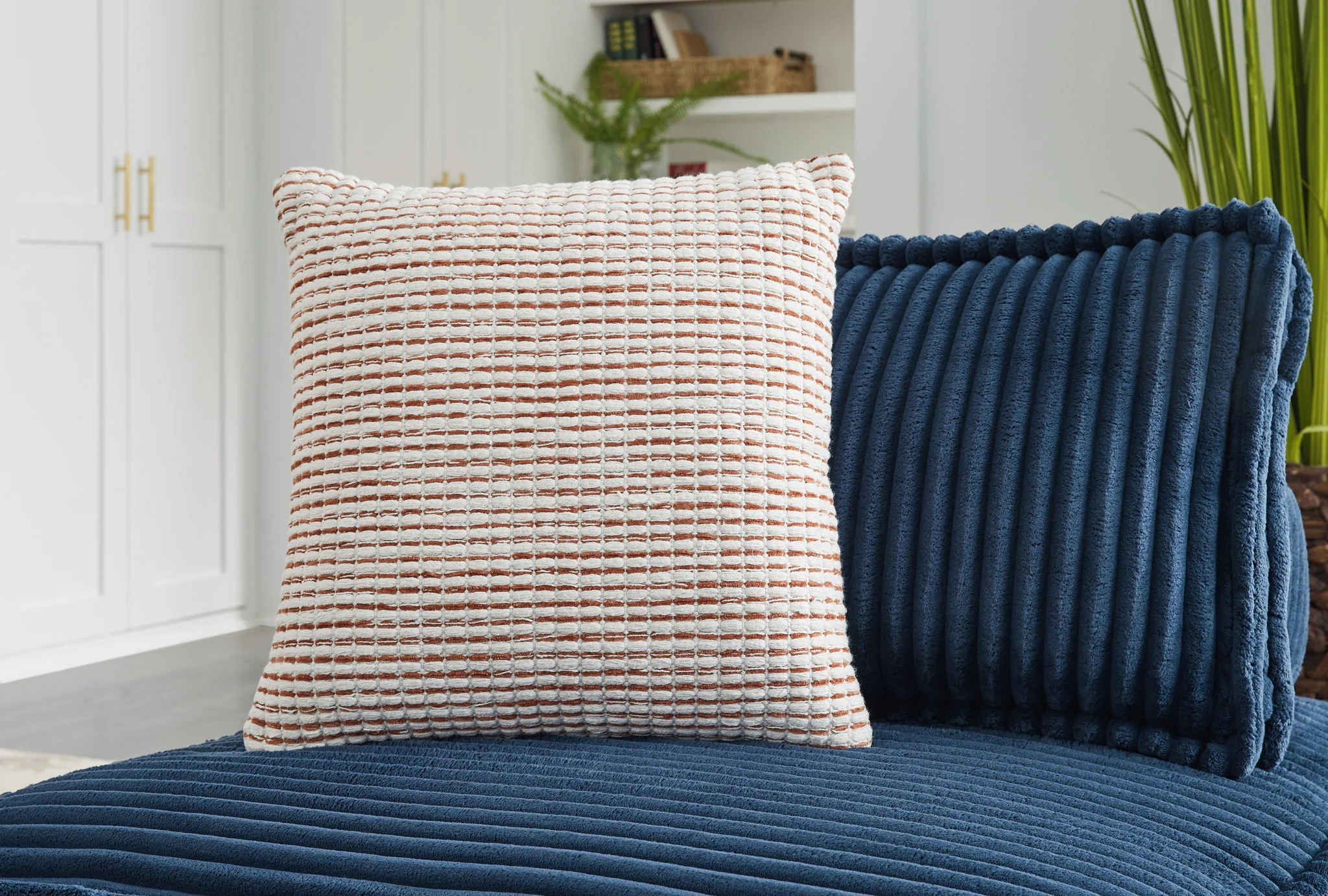Nashlin - Pillow - Image 2