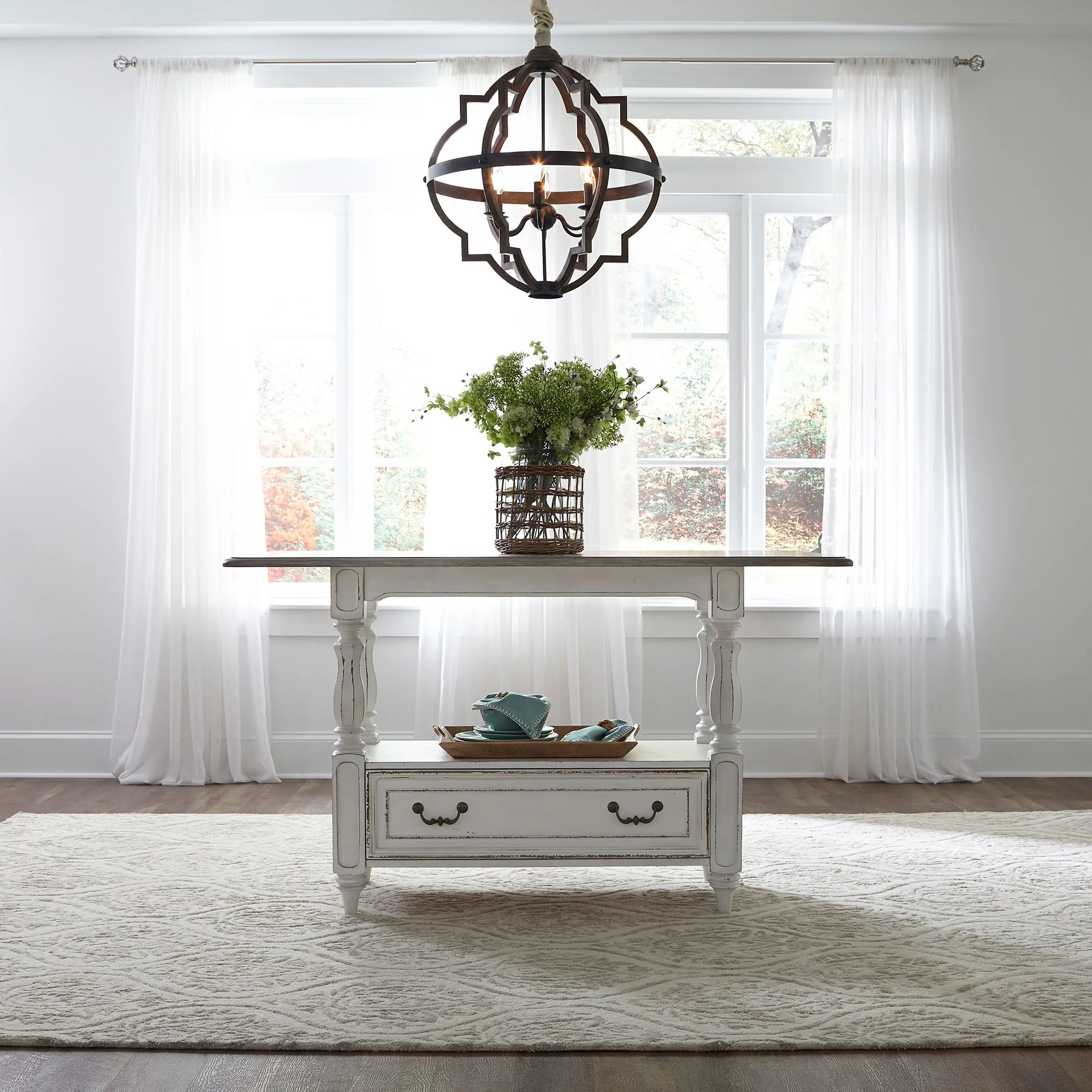 Magnolia Manor – Gathering Table – Antique White