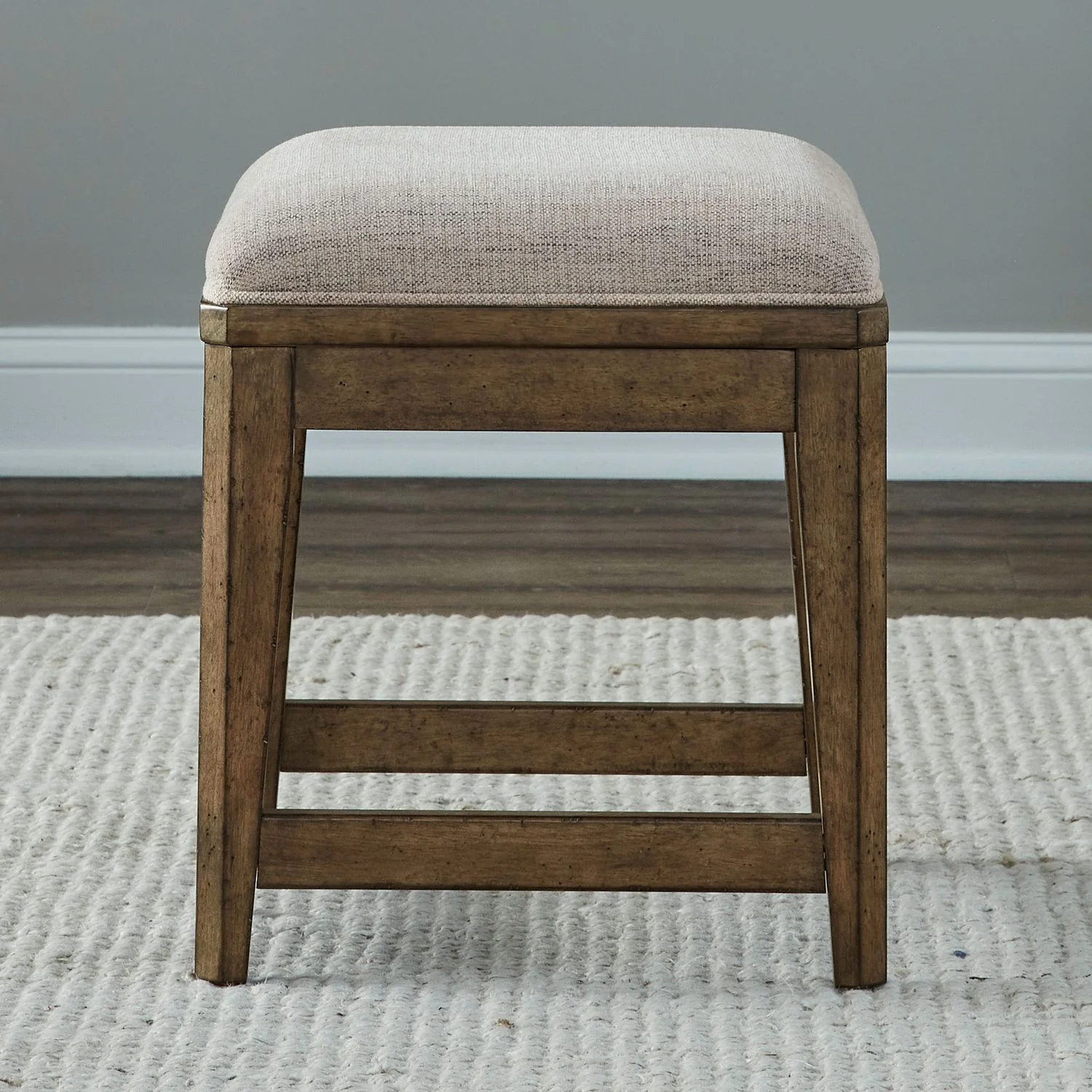 Carolina Park – Upholstered Console Stool – Amber Brown