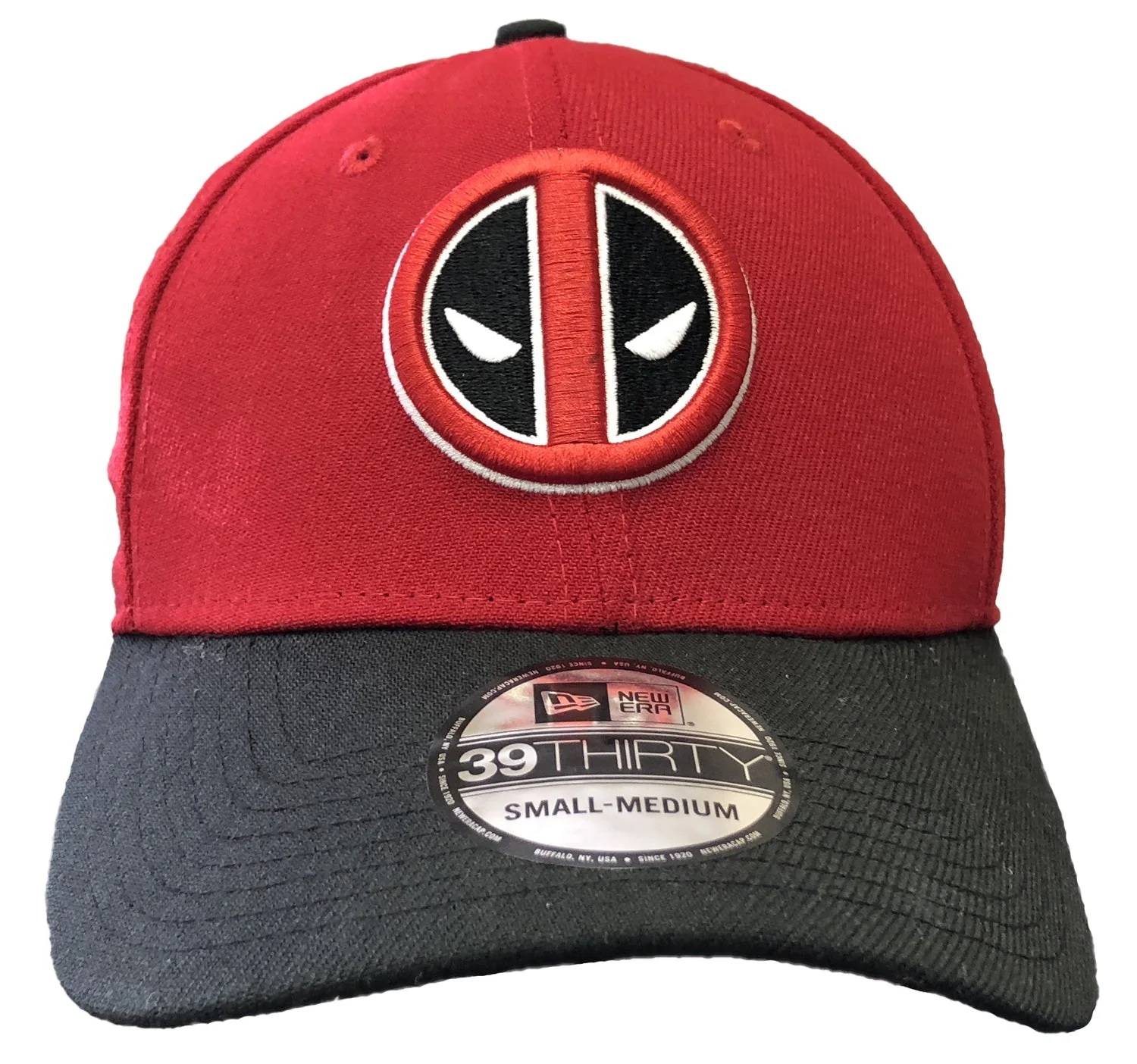 Deadpool Symbol Scarlet & Black 39Thirty Cap Hat – Medium/Large