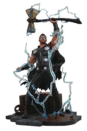 Diamond Select Toys Marvel Gallery Avengers Infinity War Movie Thor PVC Diorama Figure - Image 1
