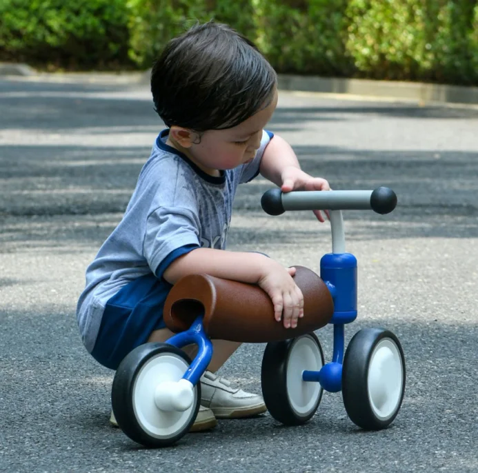 Walking Balance Tricycle Lightweight Kids Bike - Image 3
